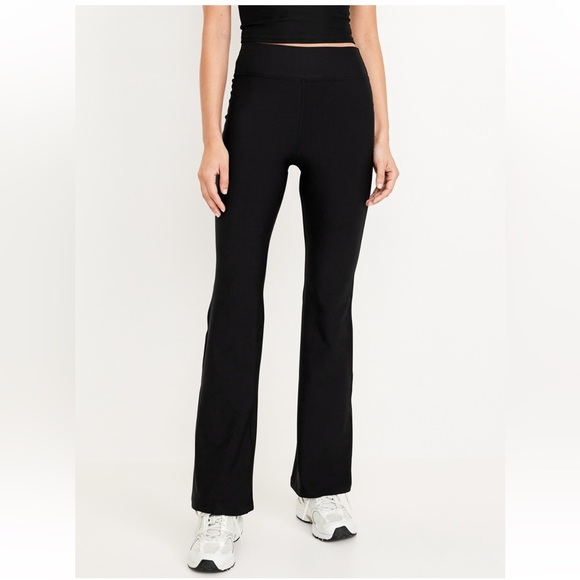 Old Navy Active Go Dry Black flare Leg Women's Pants size small. - Picture 1 of 8